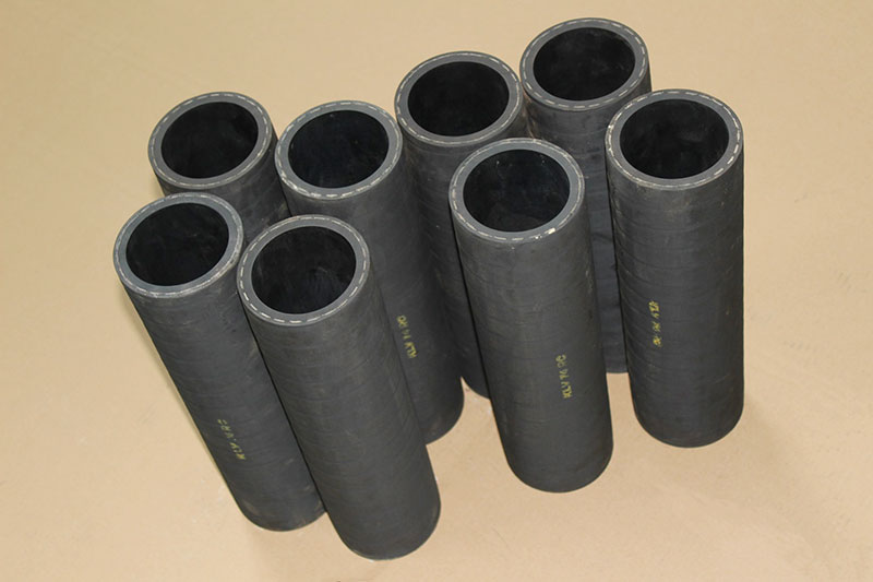 PC130-7液压油进油管